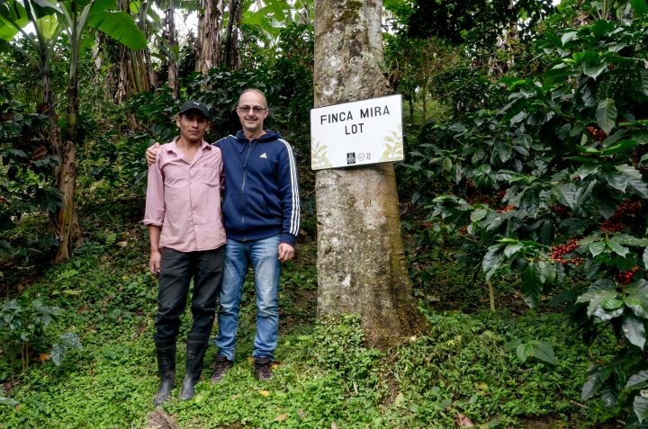 Dennis Djorgevic hangs Finca Mira sign
